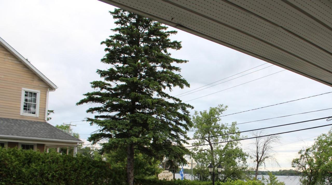 Hotel Le Marigot à Vaudreuil-Dorion Extérieur photo