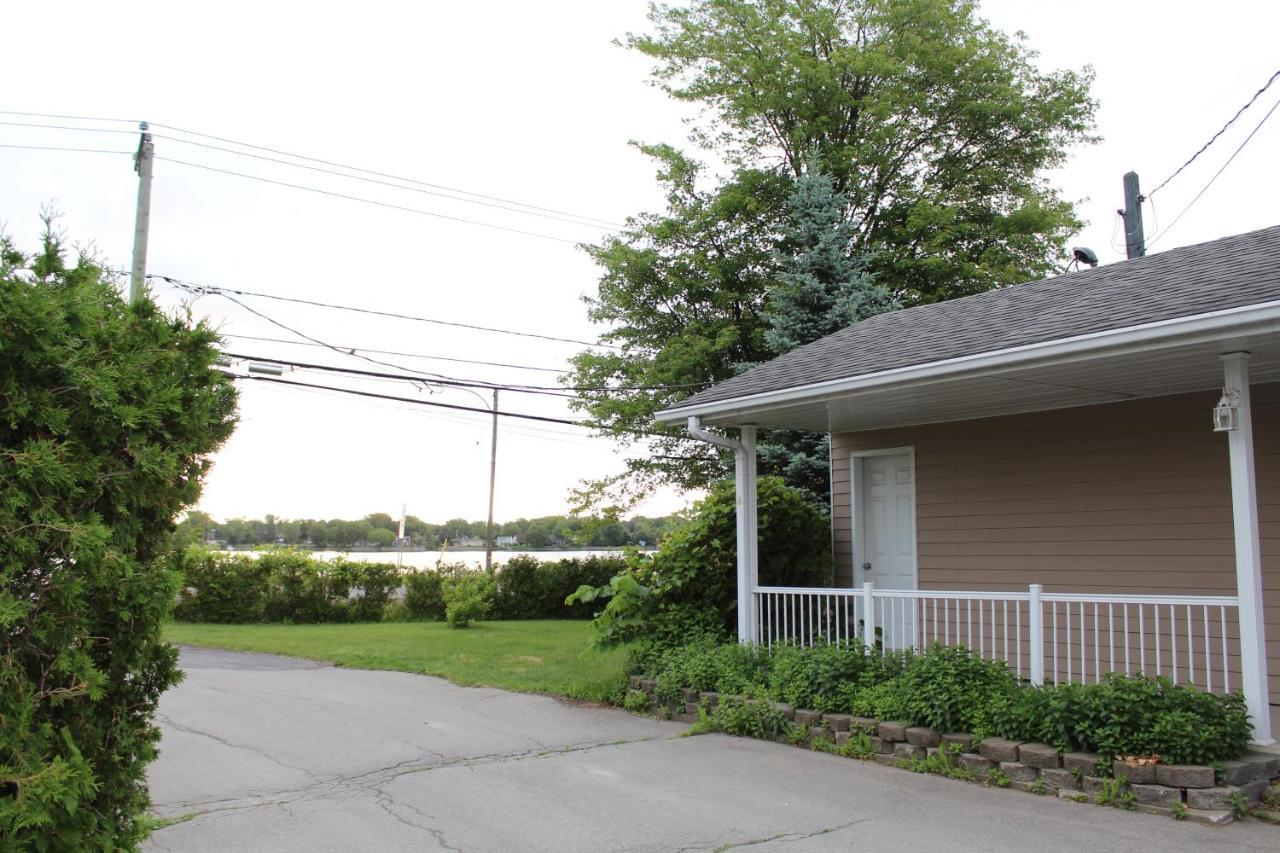 Hotel Le Marigot à Vaudreuil-Dorion Extérieur photo