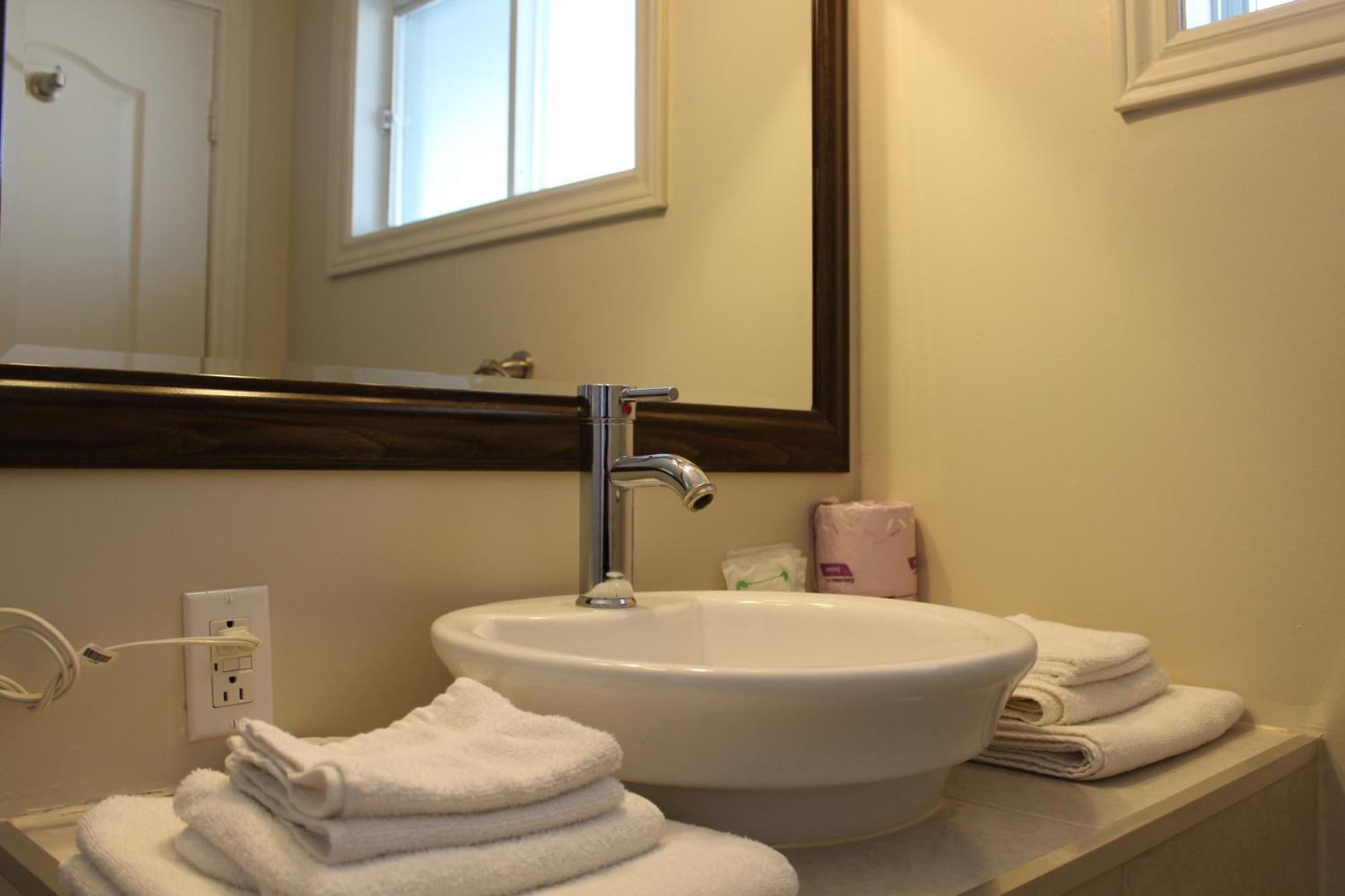 Hotel Le Marigot à Vaudreuil-Dorion Extérieur photo
